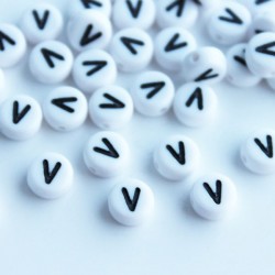 7mm Acrylic Alphabet Beads - Letter "V" 