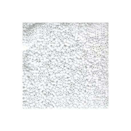 DB200 Delica 11/0 Miyuki Seed Beads - Opaque Chalk White - 5g