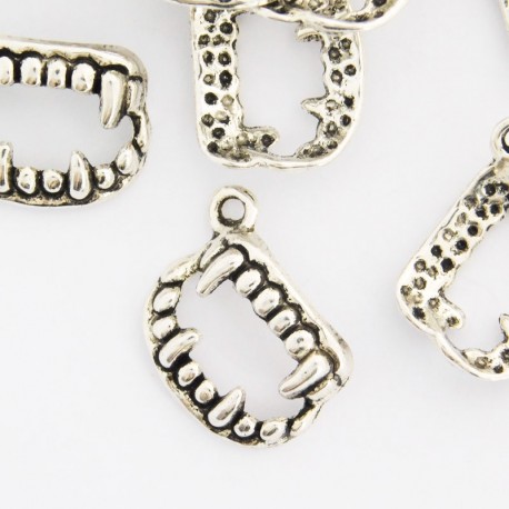 17mm Vampire Teeth Charm - Antique Silver Tone - Pack of 4