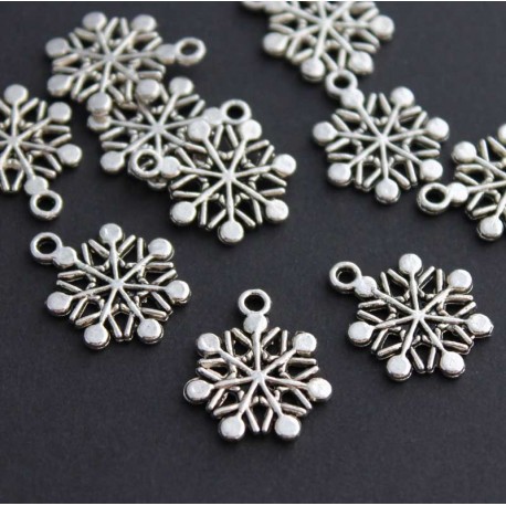 20mm Snowflake Charm - Antique Silver Tone - Pack of 8