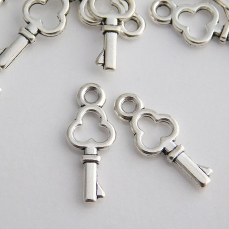 16mm Small Key Charm - Antique Silver Tone - Pack of 1
